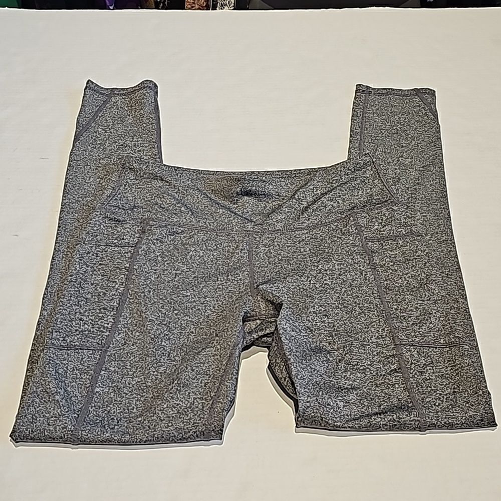 Gray pro player yoga pants size small